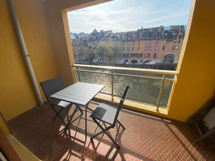 Quai Des Cordeliers, Balcon Et Vieille Ville آنسي المظهر الخارجي الصورة
